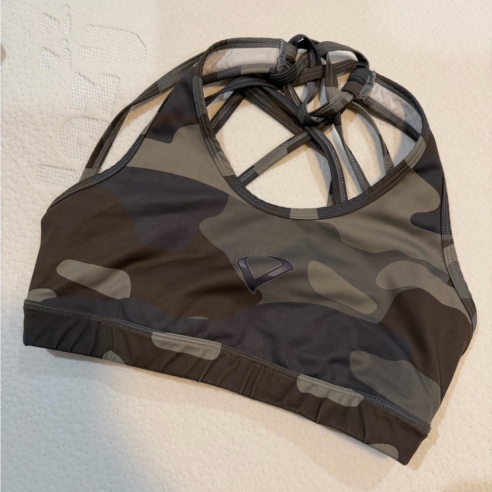 Violate Top